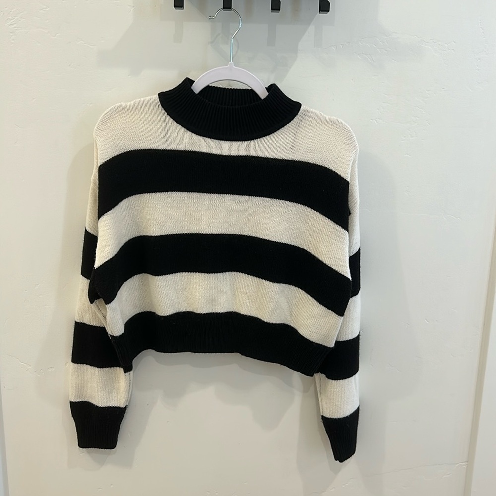 H&M sweater